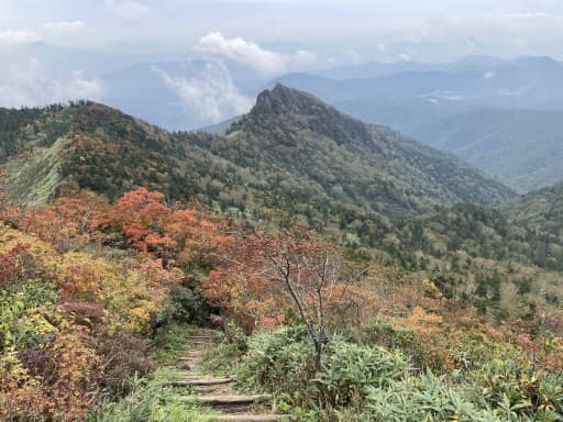 谷川岳の紅葉パトロール