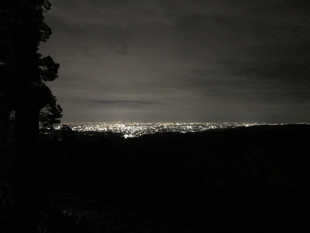 夜の高尾山を登る参考画像:1