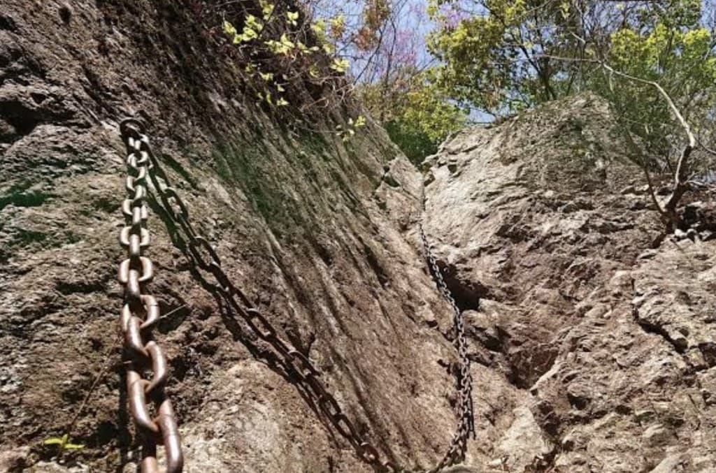 満員8名2/27日に四阿屋山⛓鎖場上級コースに登りませんか？参考画像:0