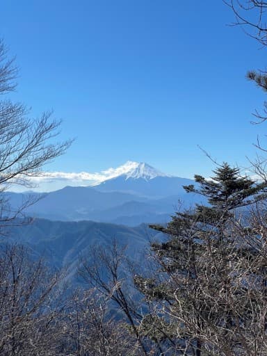 【募集締切】三頭大滝の氷瀑と三頭山へ！