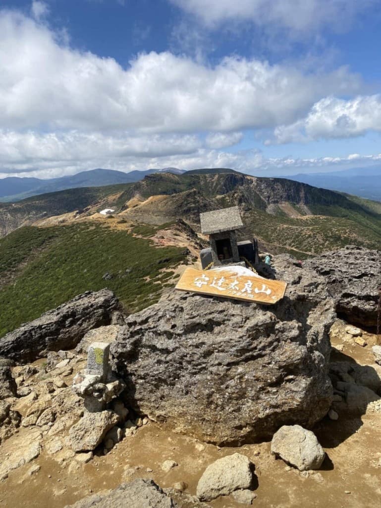 中止になりました【中部発】安達太良山•西吾妻山6/14夜発〜6/16夜遅くか翌早朝帰参考画像:0