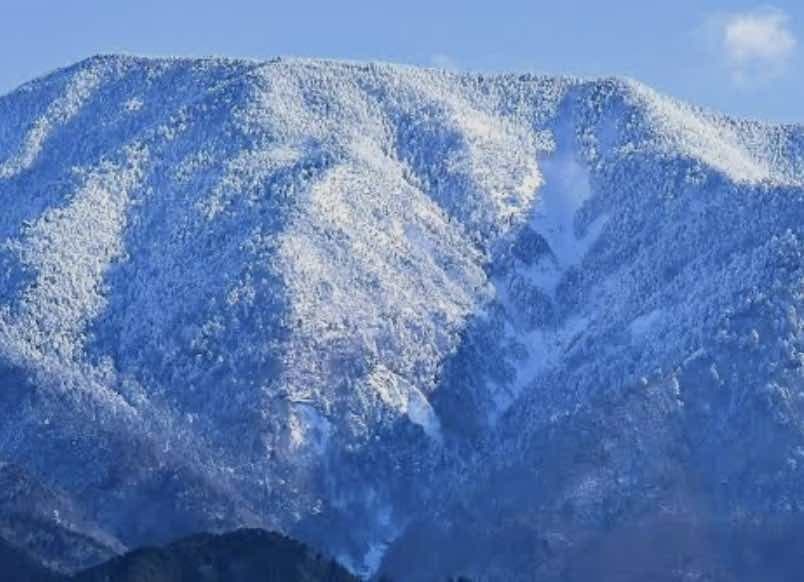 【満員御礼】残雪の恵那山参考画像:1