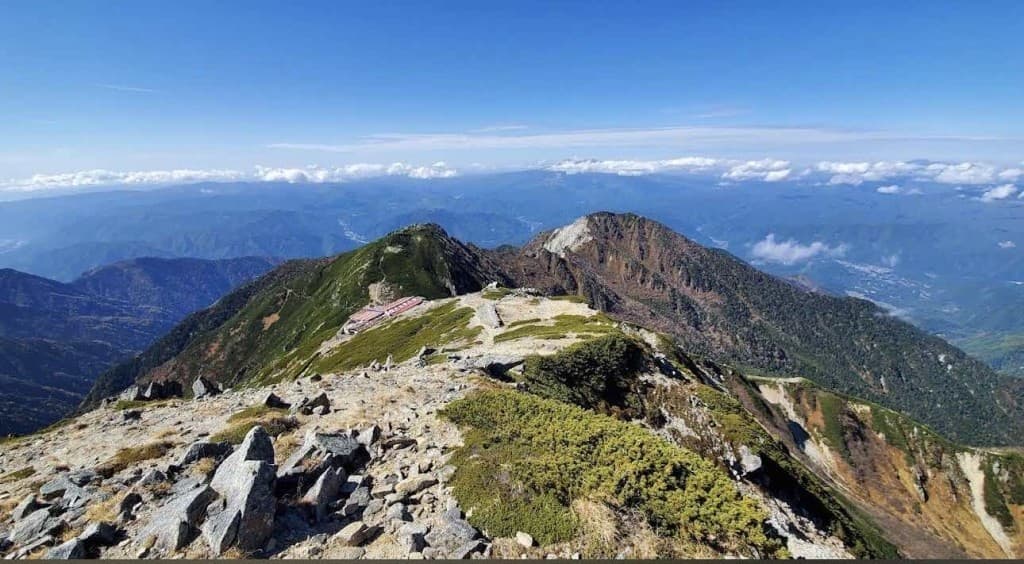 残り2名募集‼︎日本百名山 木曽駒ヶ岳。宝剣山荘一泊。中央アルプスの絶景稜線を歩きます😊参考画像:0