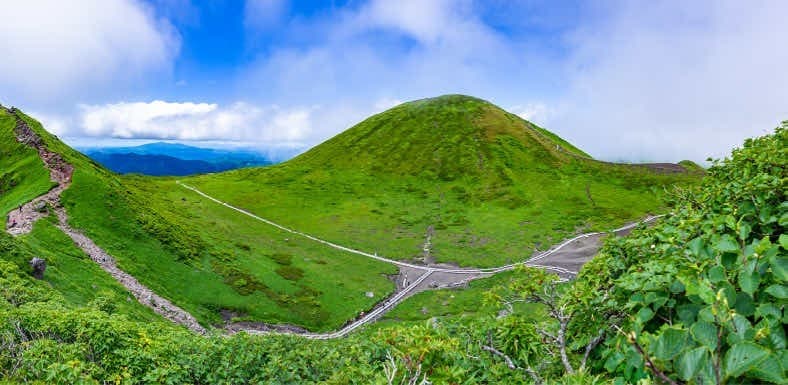 【急募】【都内発】　岩木山、八幡平、秋田駒ケ岳、蔵王+大曲花火大会参考画像:1